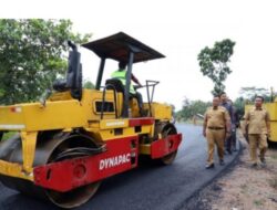Dinas PUPR Lamsel Target Perbaikan Jalan Rusak Rampung pada 2025-2026