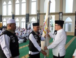Sekda Thamrin Lepas Keberangkatan 418 Jemaah Calon Haji Lampung Selatan