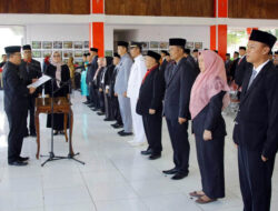 Sekdakab Lamsel Thamrin Lantik 13 Pejabat Sruktural Eselon II, III dan IV