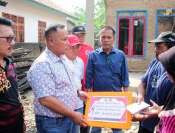 Bupati Lampung Selatan Bantu Korban Rumah Terbakar di Kecamatan Sidomulyo