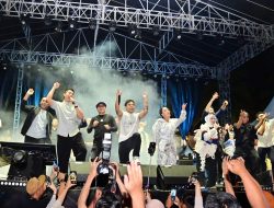 TABOLA BALE PECAH! Silet Open Up Guncang Penutupan Lamsel Fest 2025