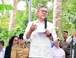 3.000 Bibit Kopi-Kakao Dibagikan, Menko Zulkifli Hasan Minta Petani Jaga Gunung Rajabasa: “Hutan Lindung Tidak Boleh Diapa-apakan”