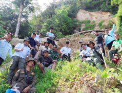 Longsor Gunung Rajabasa: Bupati Egi Naik 3 Km, Tanam Pohon Cegah Bencana Susulan