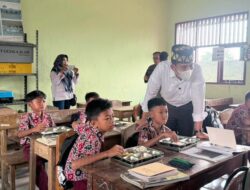 Turun Langsung ke Sekolah di Natar, Bupati Lamsel Radityo Egi Pratama dan Kajati Lampung Pastikan Program MBG Berjalan Sesuai SOP