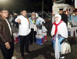 Tiba di Bumi Khagom Mufakat, 413 Jemaah Haji Kloter 17 Disambut Pemkab Lampung Selatan